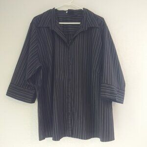 DCC woman's size 3X black, white and gray striped top